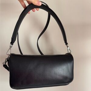 &Other Stories Versatile Crossbody bag